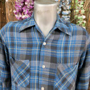 60's Vintage GRANT CREST Granella Gabardine Rayon Loop Collar Shirt Small